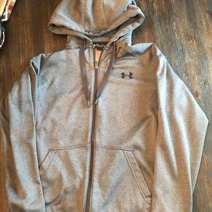 Small men’s under armour full zip hoodie. Like new